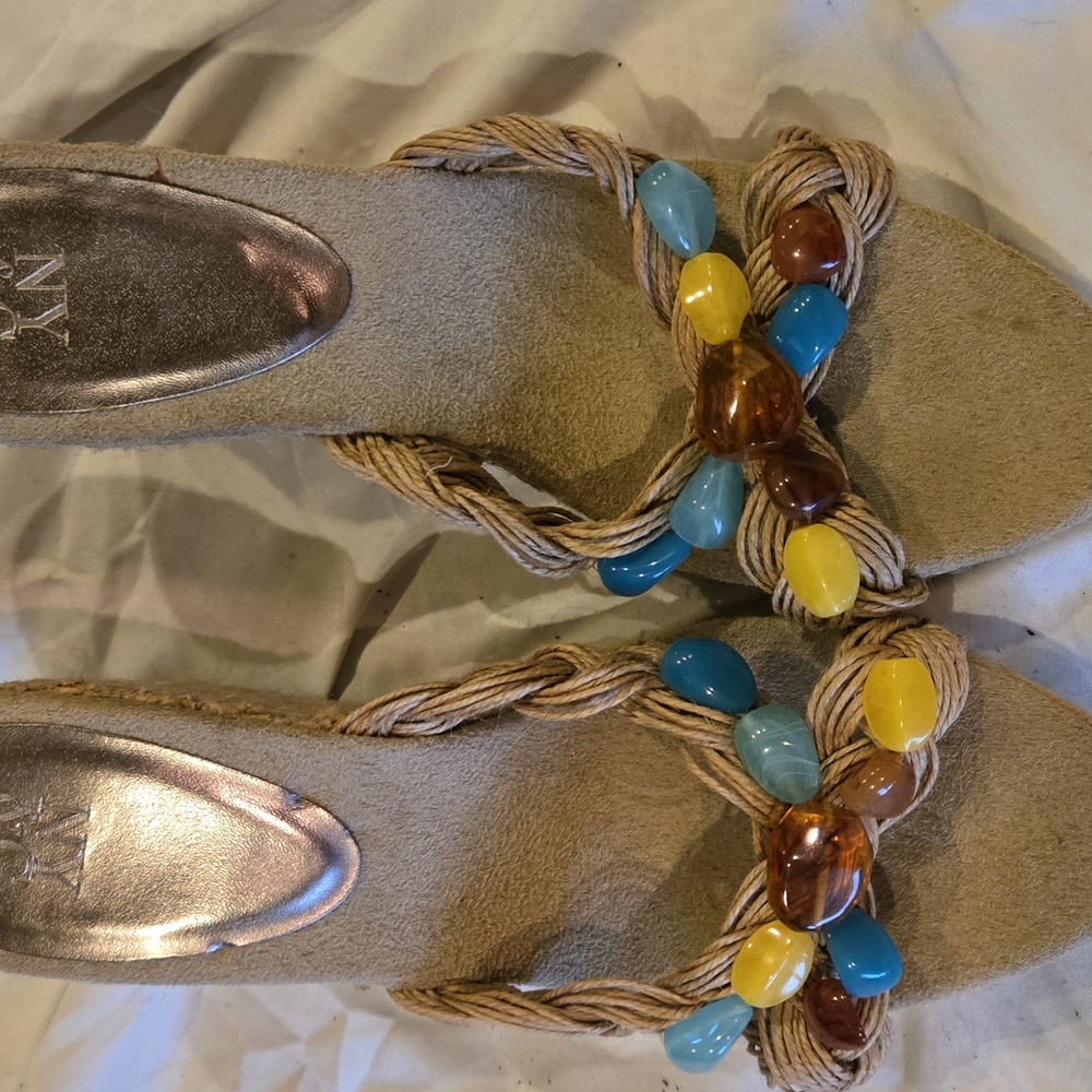 Stuart Weitzman Tan and Blue Sandals with Beaded Embellishments NWOT Y2k